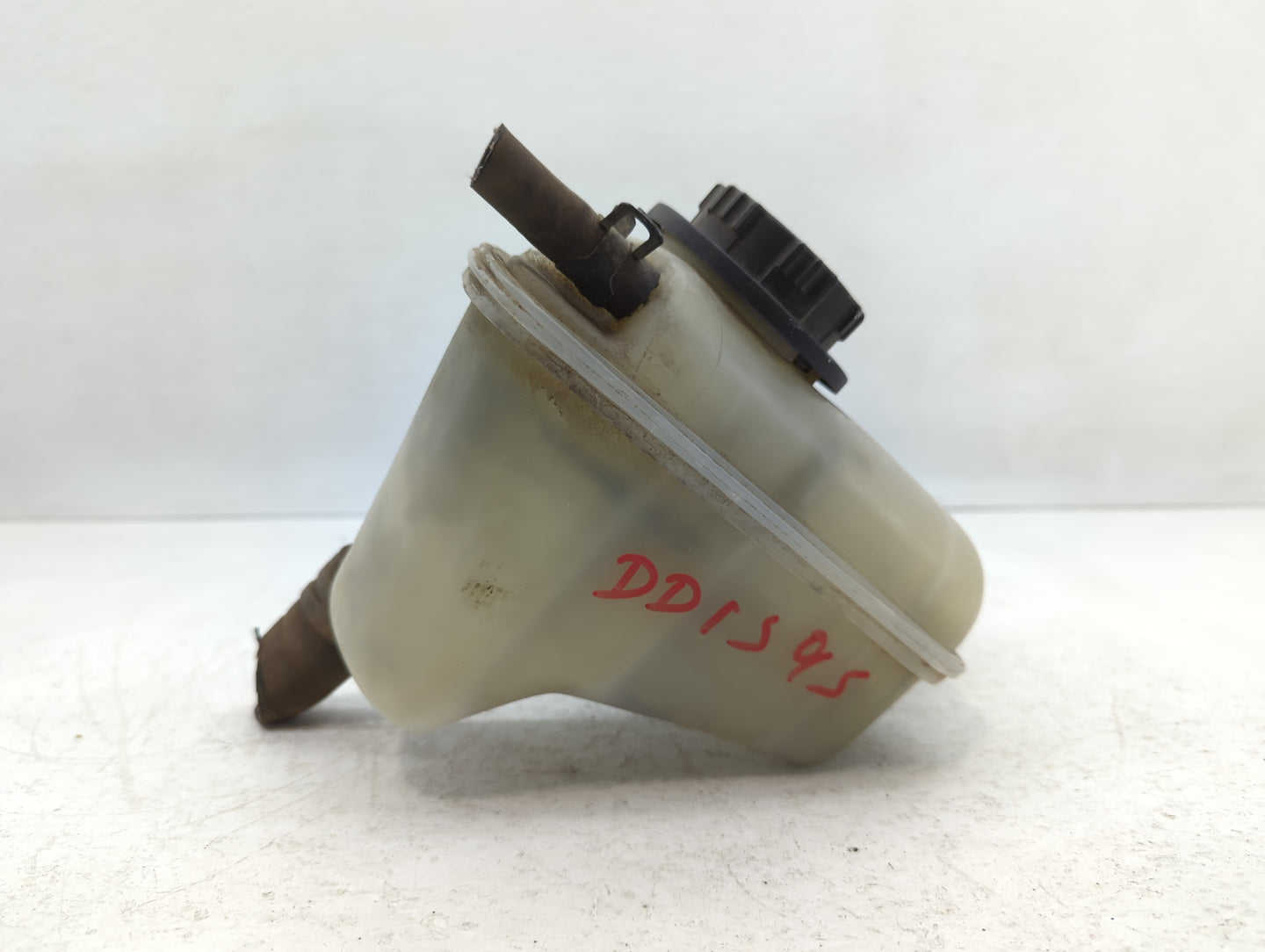 1997 Ford Crown Victoria Windshield Washer Fluid Reservoir Bottle Oem - Oemusedautoparts1.com