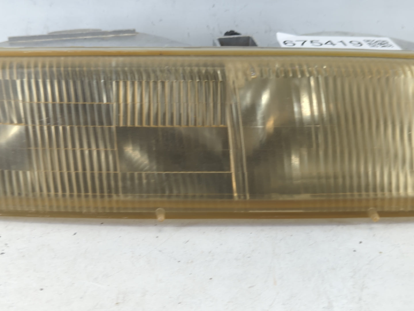 1992 Ford Crown Victoria Passenger Right Oem Head Light Headlight Lamp - Oemusedautoparts1.com
