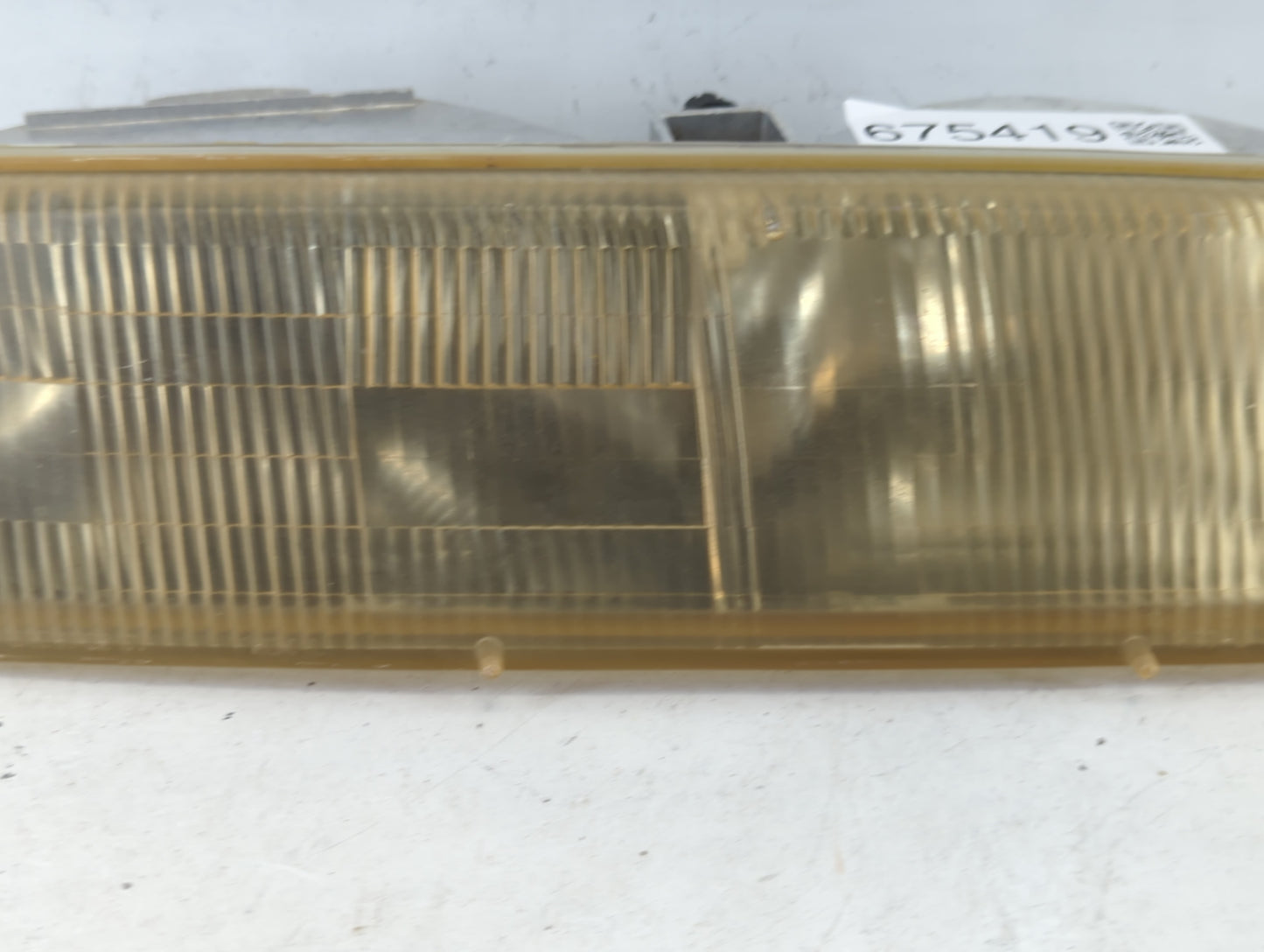1992 Ford Crown Victoria Passenger Right Oem Head Light Headlight Lamp - Oemusedautoparts1.com