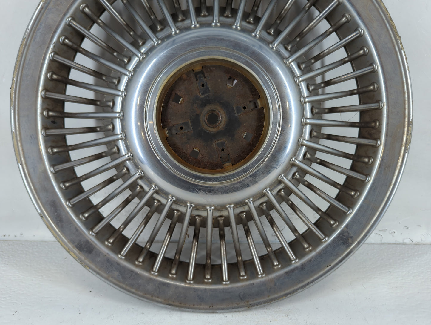 1997-1997 Ford Crown Victoria Driver Front Wheel Hub Oem 848623 - Oemusedautoparts1.com