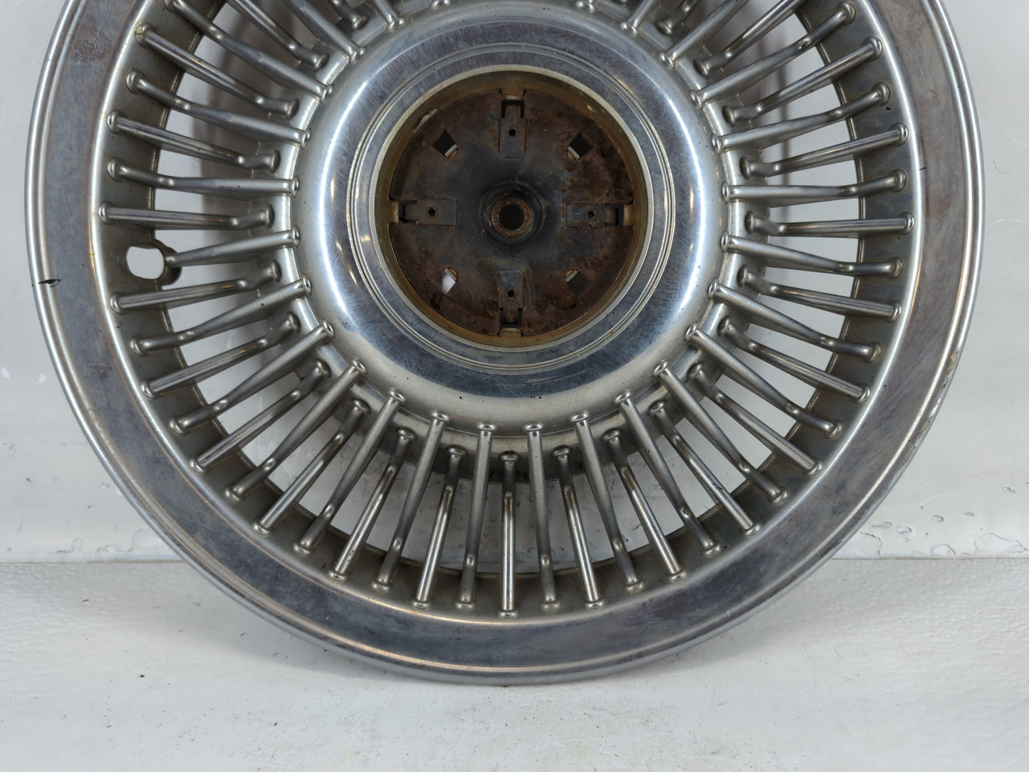 1997-1997 Ford Crown Victoria Driver Front Wheel Hub Oem 848624 - Oemusedautoparts1.com