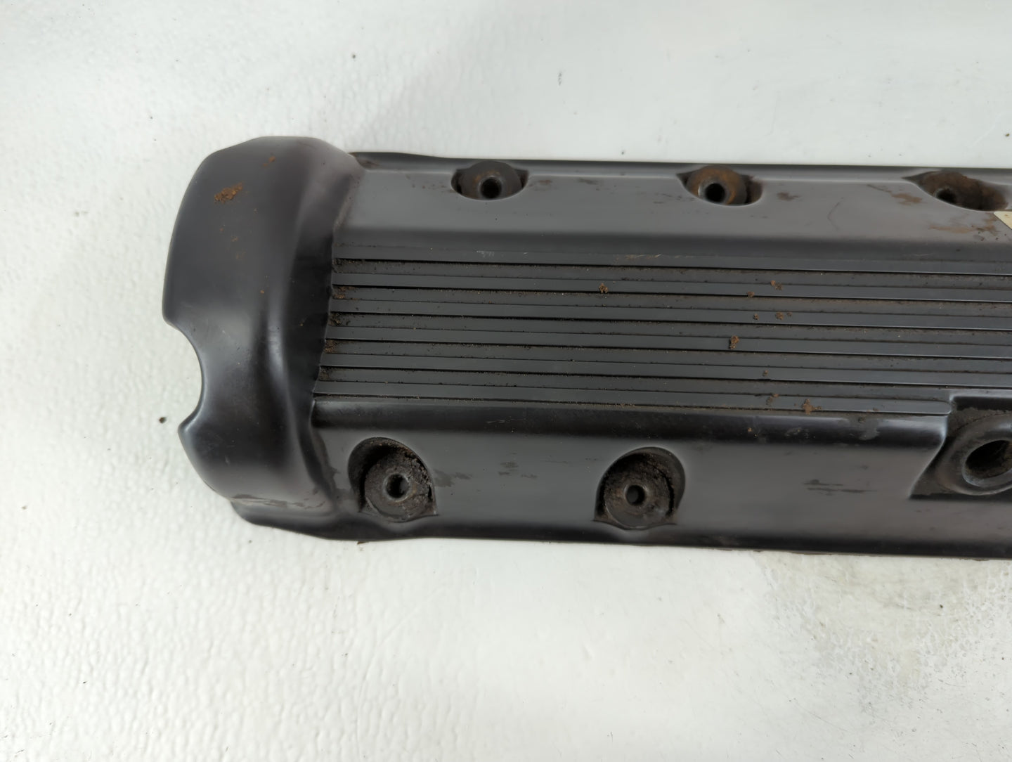 1997 Ford Crown Victoria Driver Left Cylinder Head Valve Cover Fits OEM Used Auto Parts - Oemusedautoparts1.com