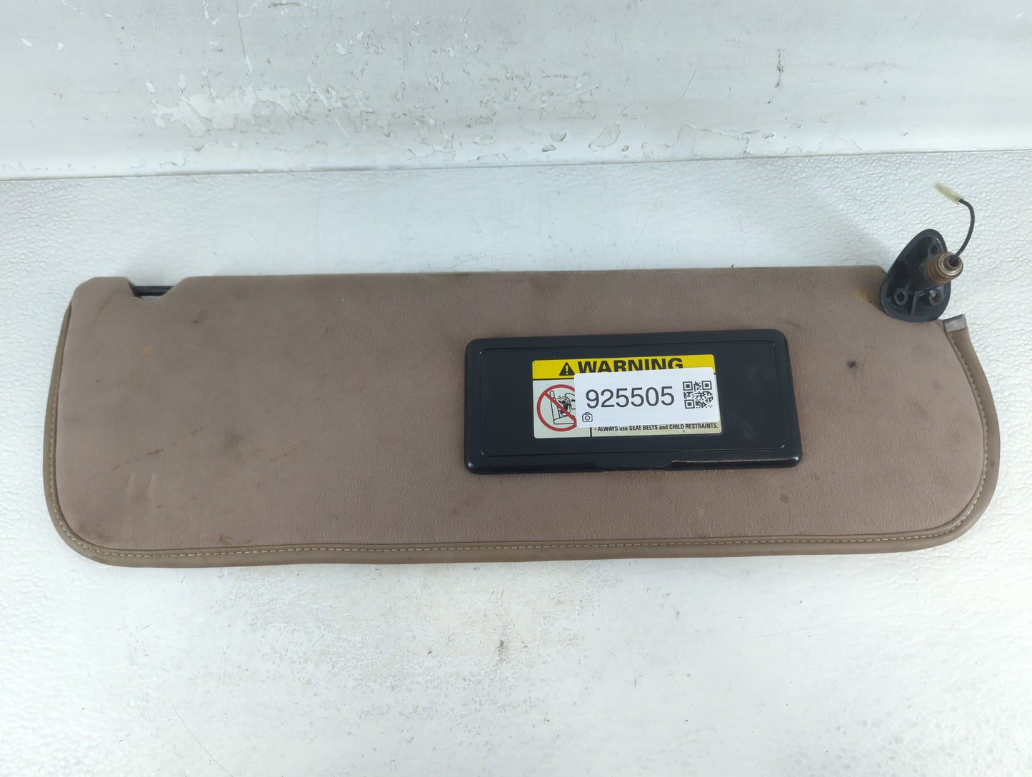 1997 Ford E-150 Sun Visor Shade Replacement Passenger Right Mirror Fits OEM Used Auto Parts - Oemusedautoparts1.com