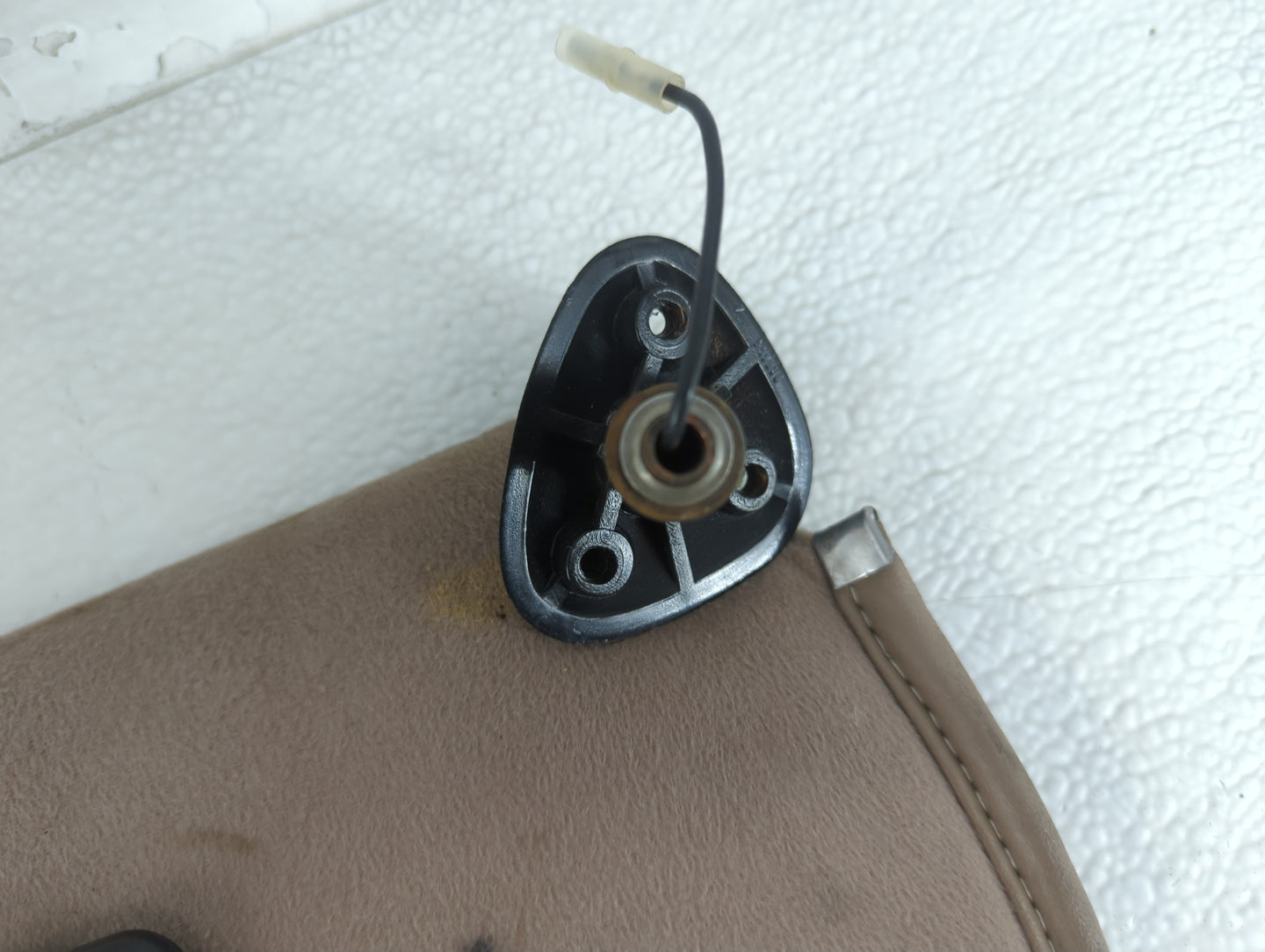 1997 Ford E-150 Sun Visor Shade Replacement Passenger Right Mirror Fits OEM Used Auto Parts - Oemusedautoparts1.com