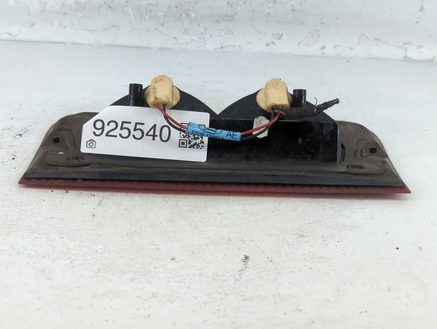 Ford E-150 High Mounted Stop Third Brake Light Lamp - Oemusedautoparts1.com
