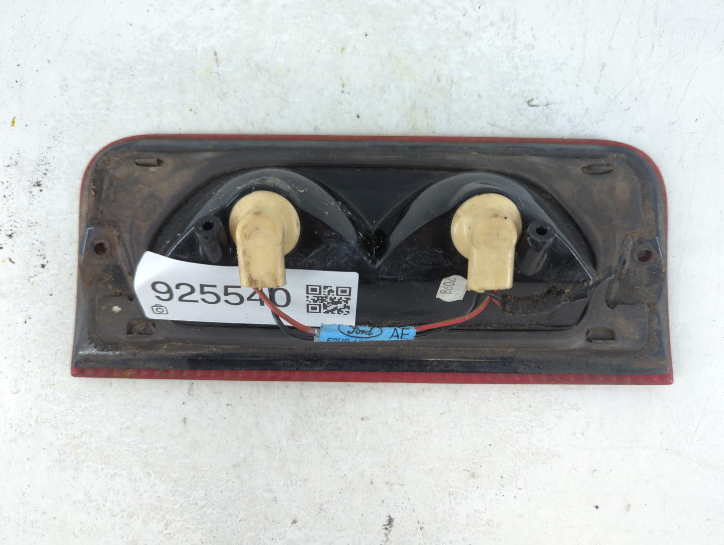 Ford E-150 High Mounted Stop Third Brake Light Lamp - Oemusedautoparts1.com