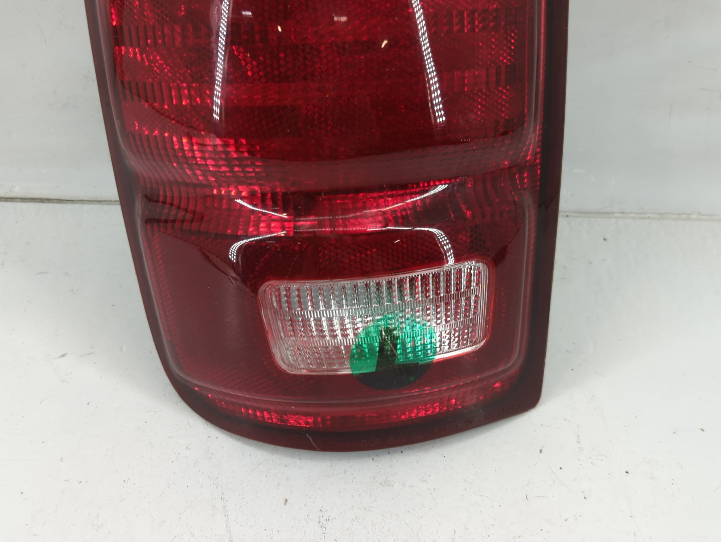 1997-2002 Ford Expedition Tail Light Assembly Driver Left OEM P/N:FR283-U000L Fits Fits 1997 1998 1999 2000 2001 2002 OEM Us