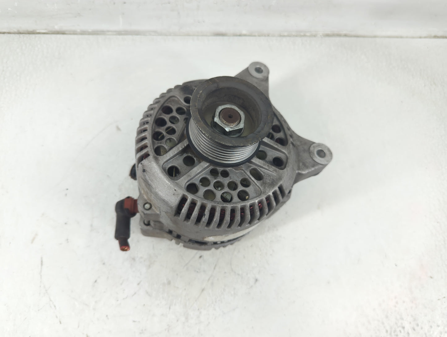 1997 Ford Expedition Alternator Replacement Generator Charging Assembly Engine OEM P/N:13200800 Fits OEM Used Auto Parts - O