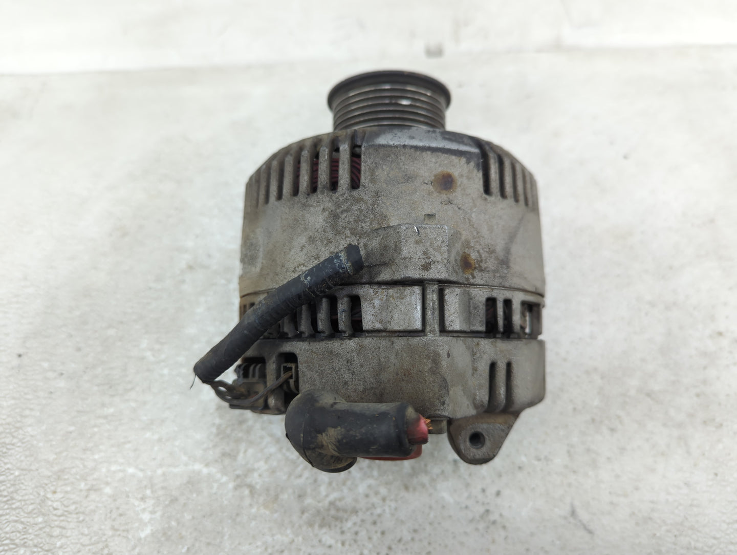 1997 Ford Expedition Alternator Replacement Generator Charging Assembly Engine OEM P/N:F77U-10316-AA Fits OEM Used Auto Part
