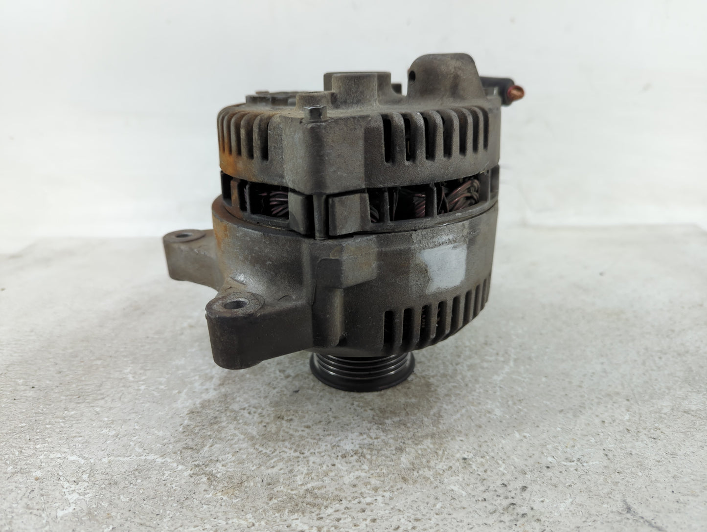 1997 Ford Expedition Alternator Replacement Generator Charging Assembly Engine OEM P/N:F77U-10316-AA Fits OEM Used Auto Part
