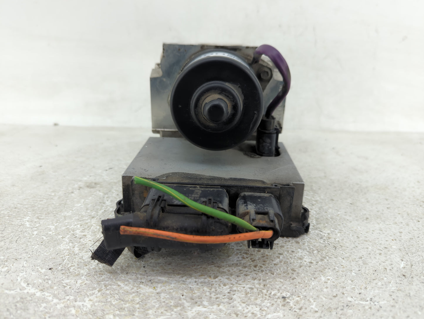 1997 Ford Expedition ABS Pump Control Module Replacement Fits OEM Used Auto Parts - Oemusedautoparts1.com