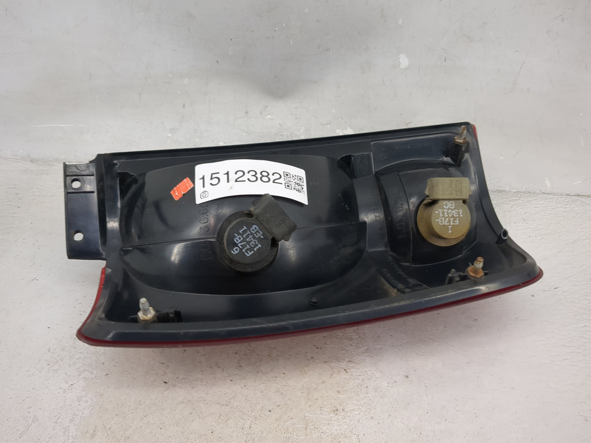 1997 Ford Expedition Tail Light Assembly Passenger Right OEM P/N:F18B-13441-A9 F17B-13411-BC, 44ZH-1093 Fits OEM Used Auto P
