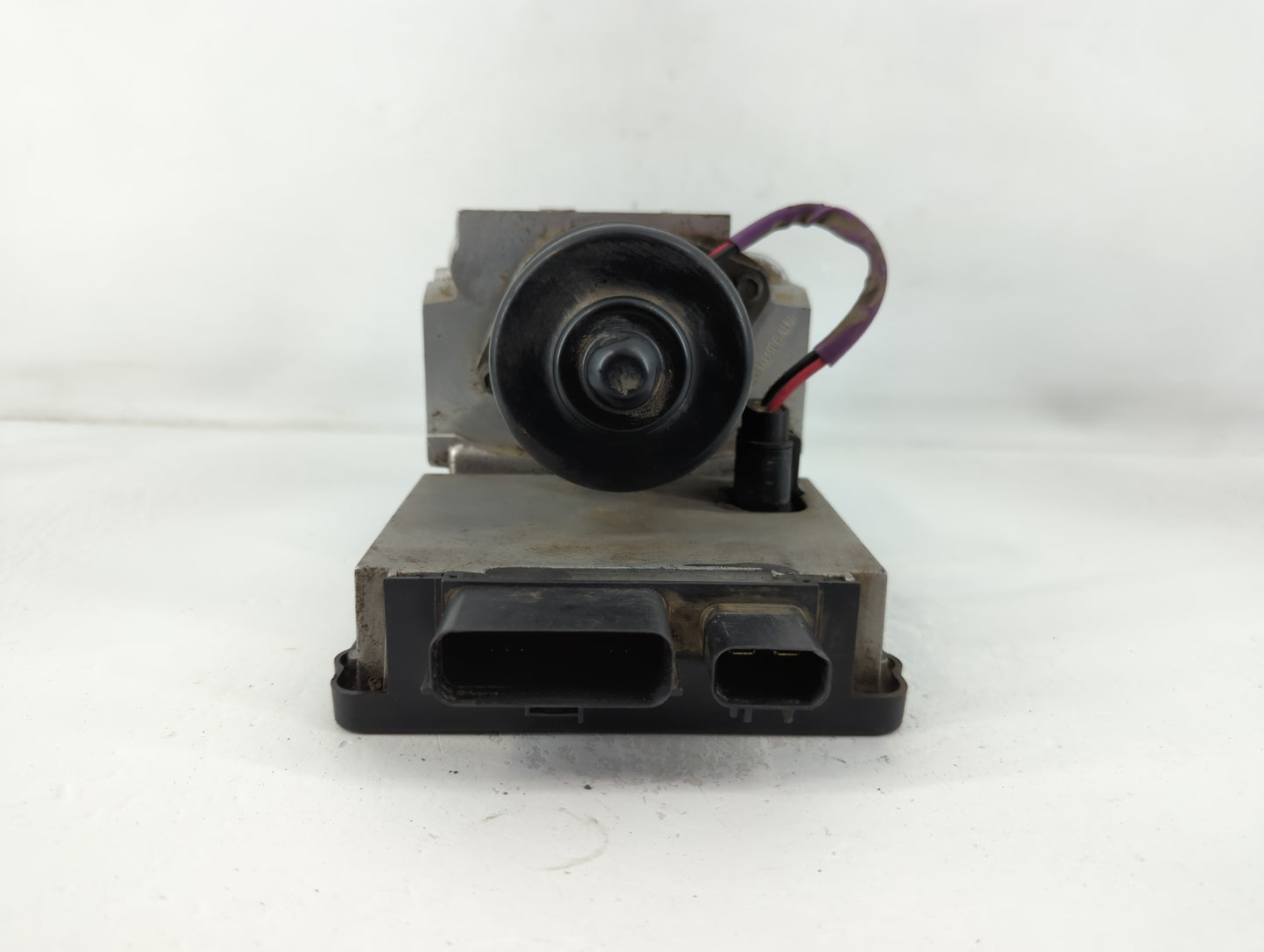 1997 Ford Expedition ABS Pump Control Module Replacement P/N:FAB6U3V A Fits OEM Used Auto Parts - Oemusedautoparts1.com