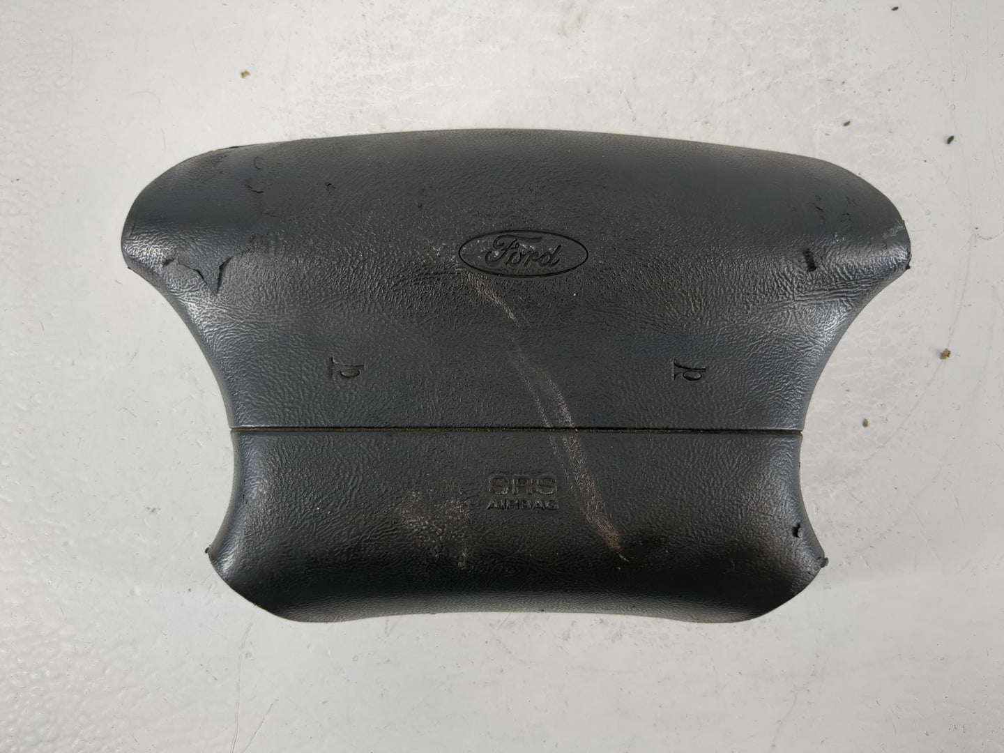 1995-1997 Ford Explorer Air Bag Passenger Right Dashboard OEM P/N:F67B-78043B13-AB Fits Fits 1995 1996 1997 OEM Used Auto Pa