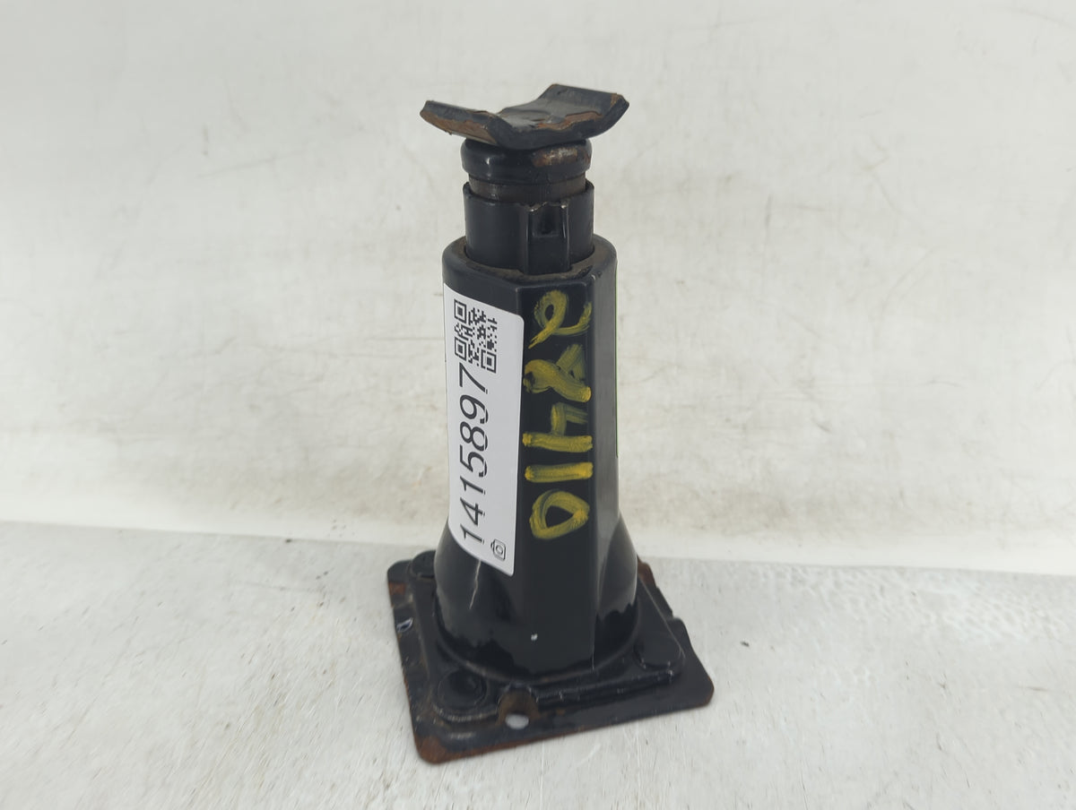 1997 Ford Explorer Spare Scissor Car Jack - Oemusedautoparts1.com