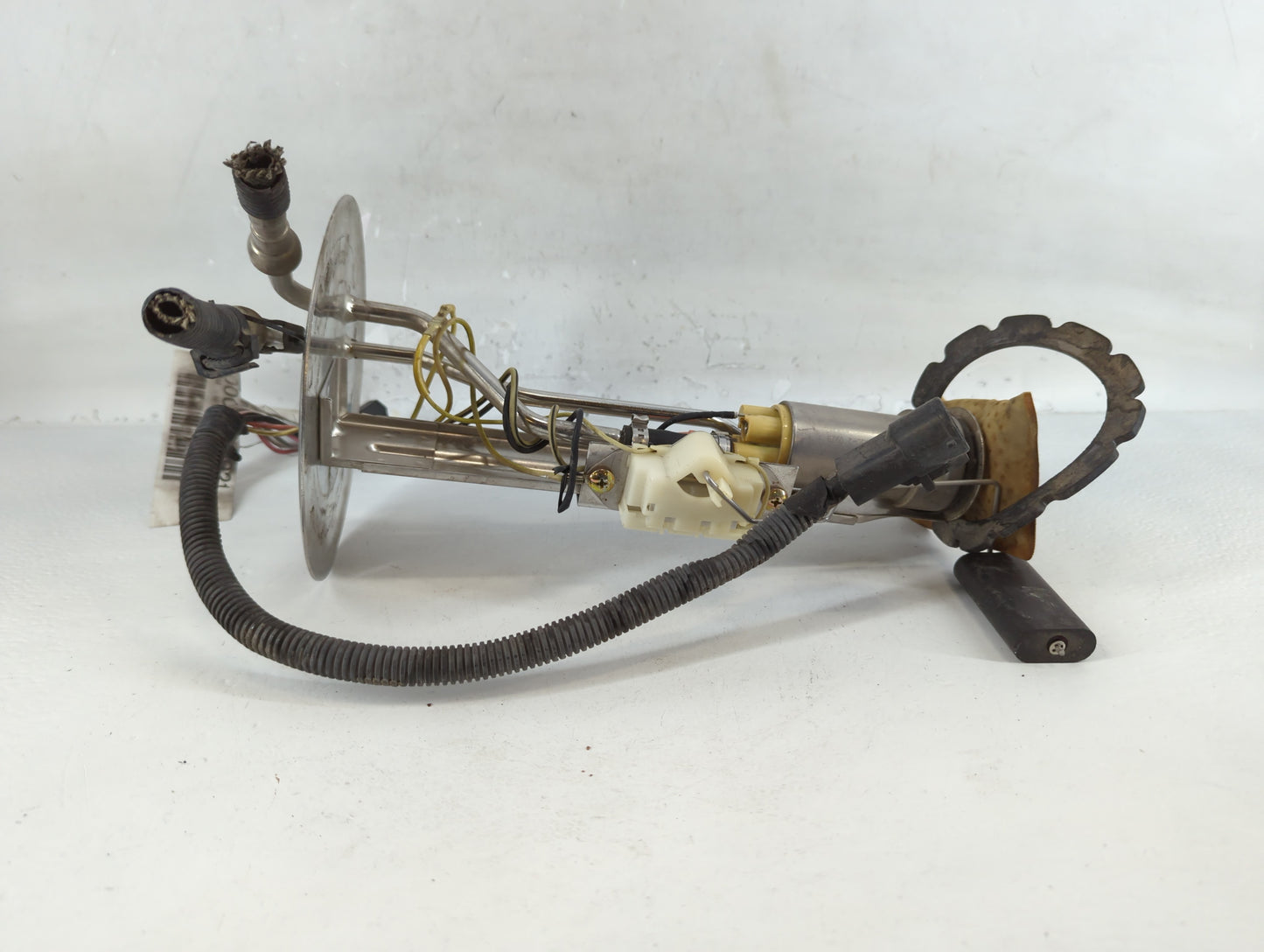1997-1998 Ford Explorer Electrical Gas Fuel Pump Assembly - Oemusedautoparts1.com