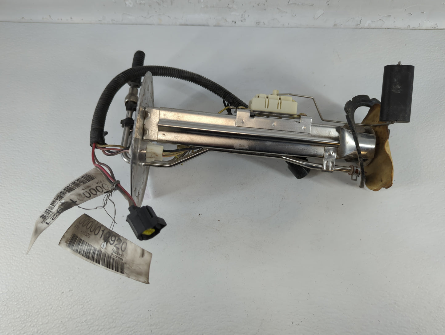 1997-1998 Ford Explorer Electrical Gas Fuel Pump Assembly - Oemusedautoparts1.com