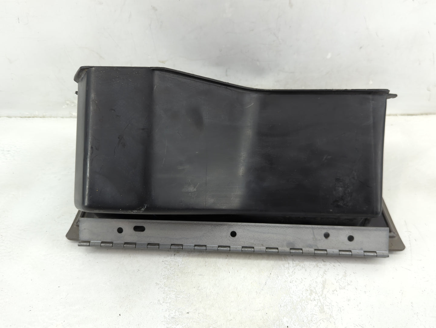 1997 Ford Explorer Passenger Glove Box Door Storage Compartment - Oemusedautoparts1.com
