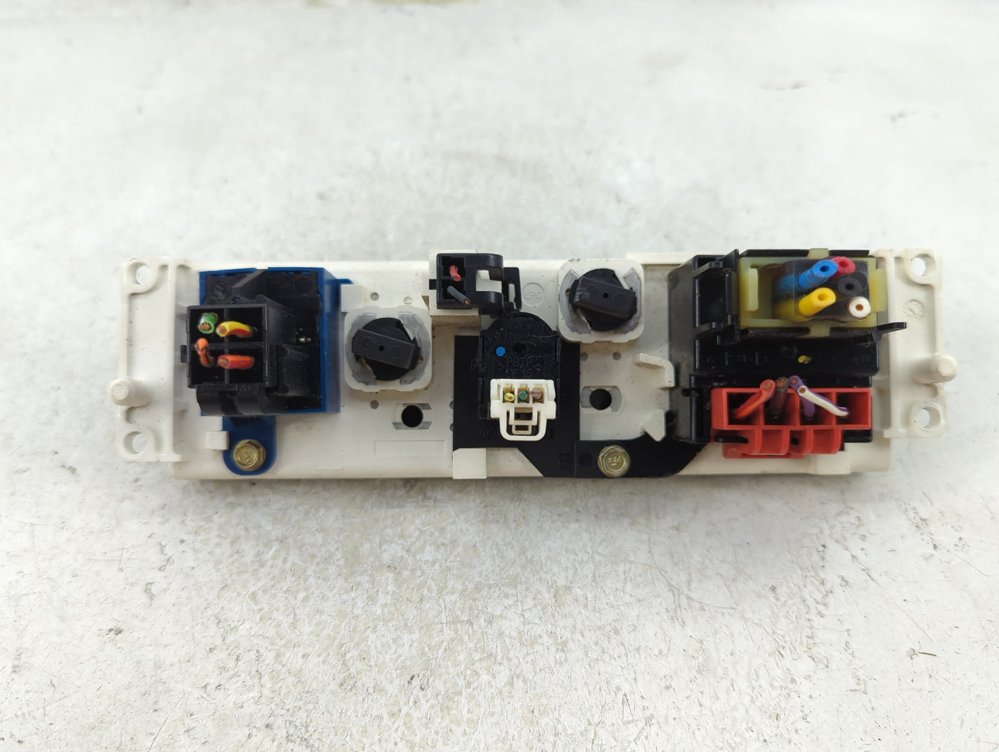 1997 Ford Explorer Climate Control Module Temperature AC/Heater Replacement P/N:F57H-19C733-AB Fits OEM Used Auto Parts - Oe