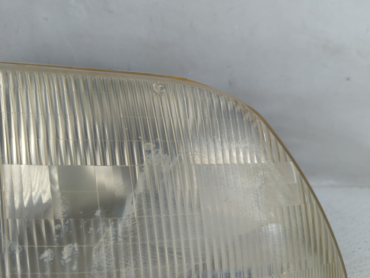 1997-1997 Ford F-150 Passenger Right Oem Head Light Headlight Lamp - Oemusedautoparts1.com
