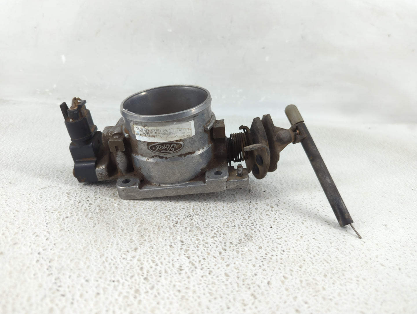 1997 Ford F-150 Throttle Body P/N:F65E-CA Fits OEM Used Auto Parts - Oemusedautoparts1.com
