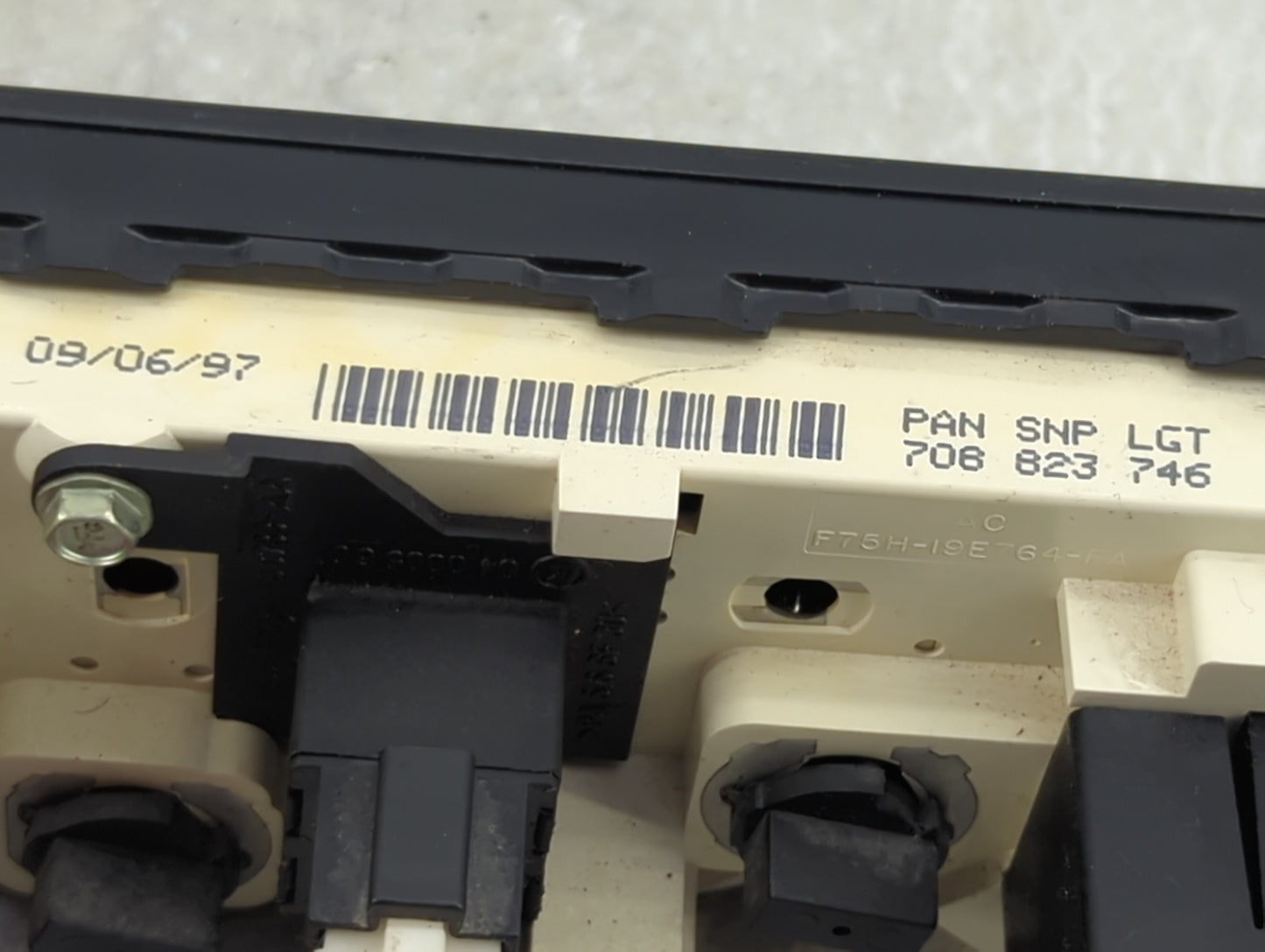 1997-1998 Ford F-150 Climate Control Module Temperature AC/Heater Replacement P/N:F75H-19E764-FA Fits Fits 1997 1998 OEM Use