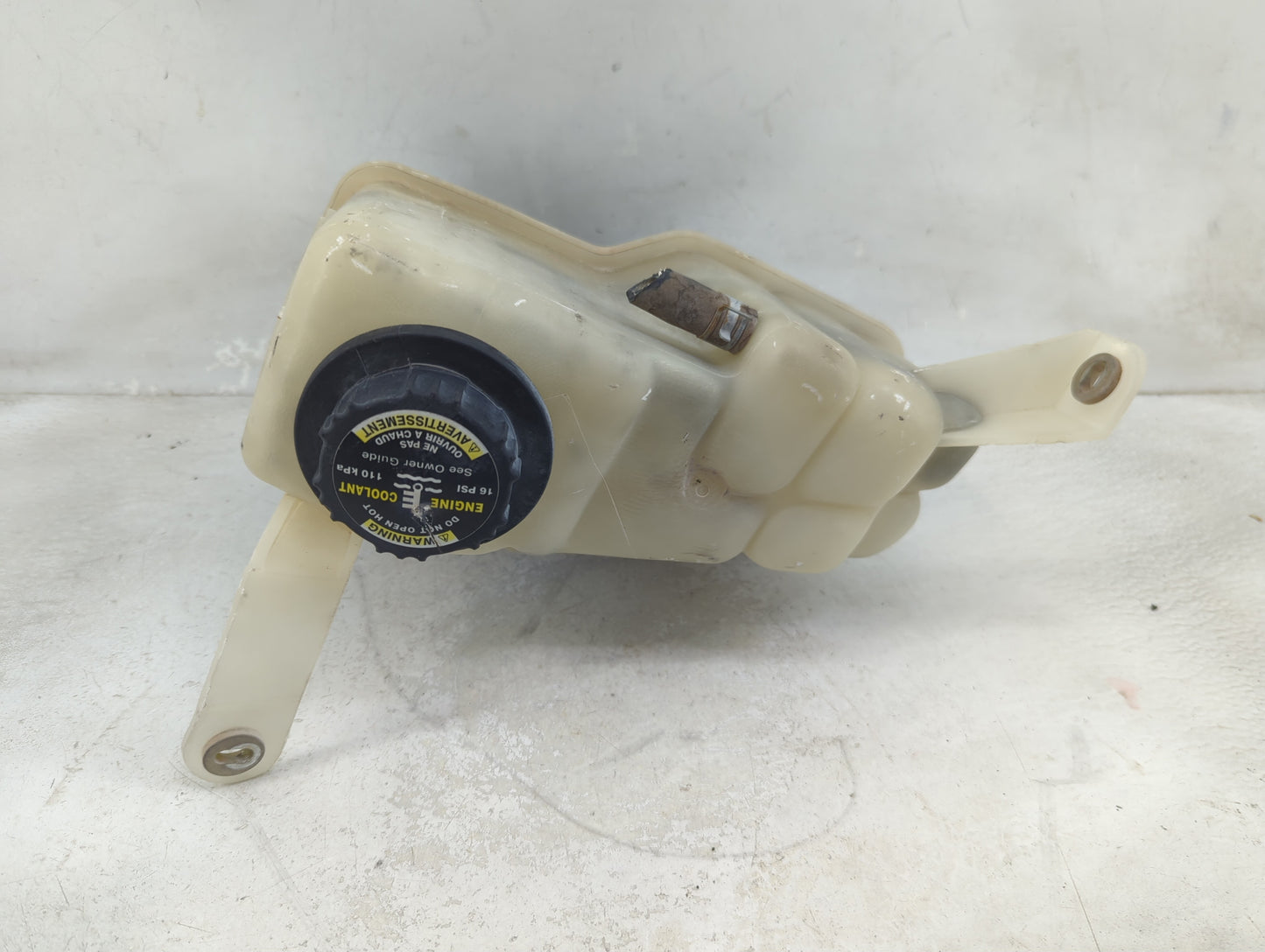 1997 Ford F-150 Windshield Washer Fluid Reservoir Bottle Oem - Oemusedautoparts1.com