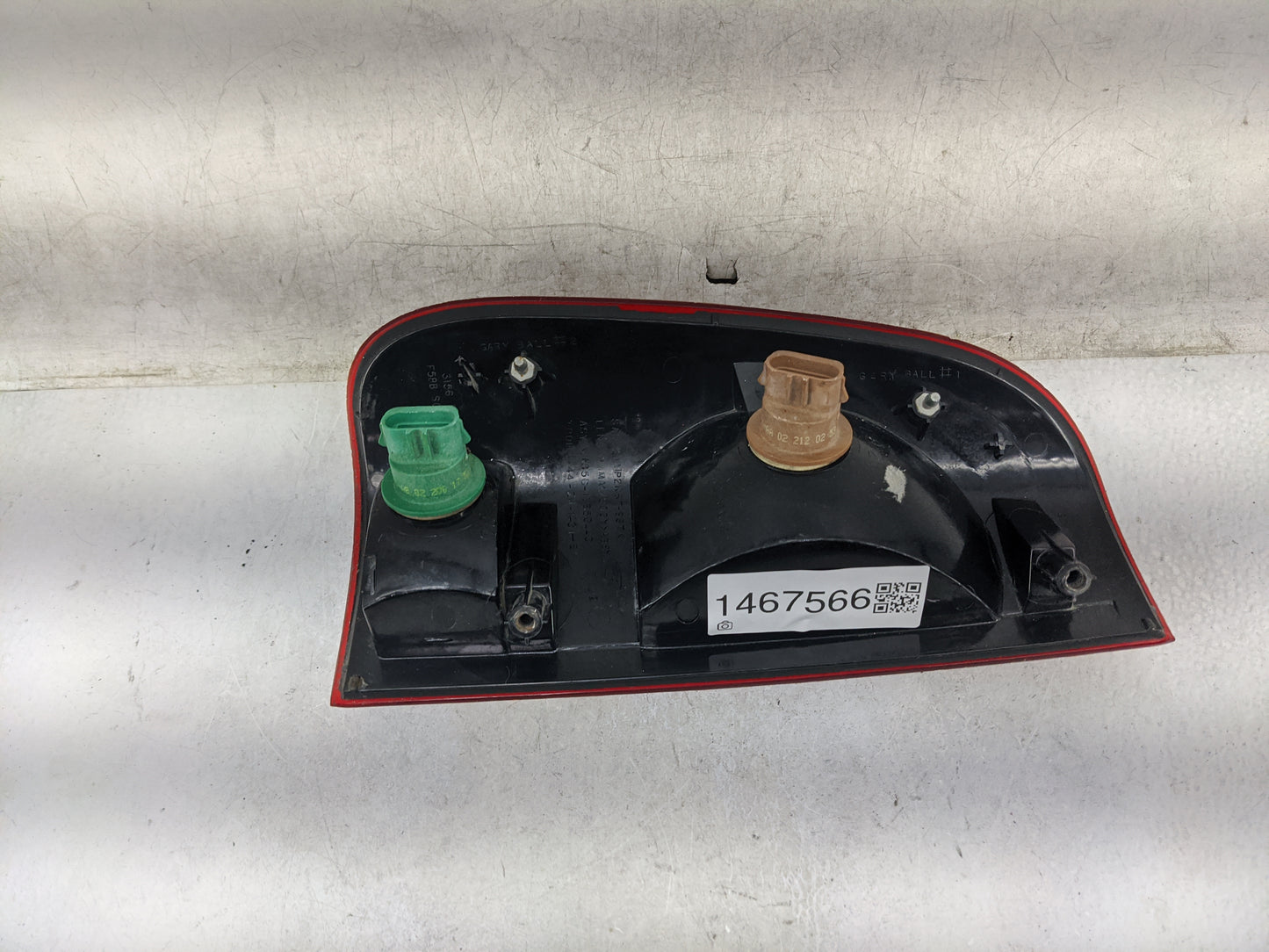 1997 Ford F-150 Tail Light Assembly Passenger Right OEM P/N:XL34-13B504-C F58B Fits OEM Used Auto Parts - Oemusedautoparts1.