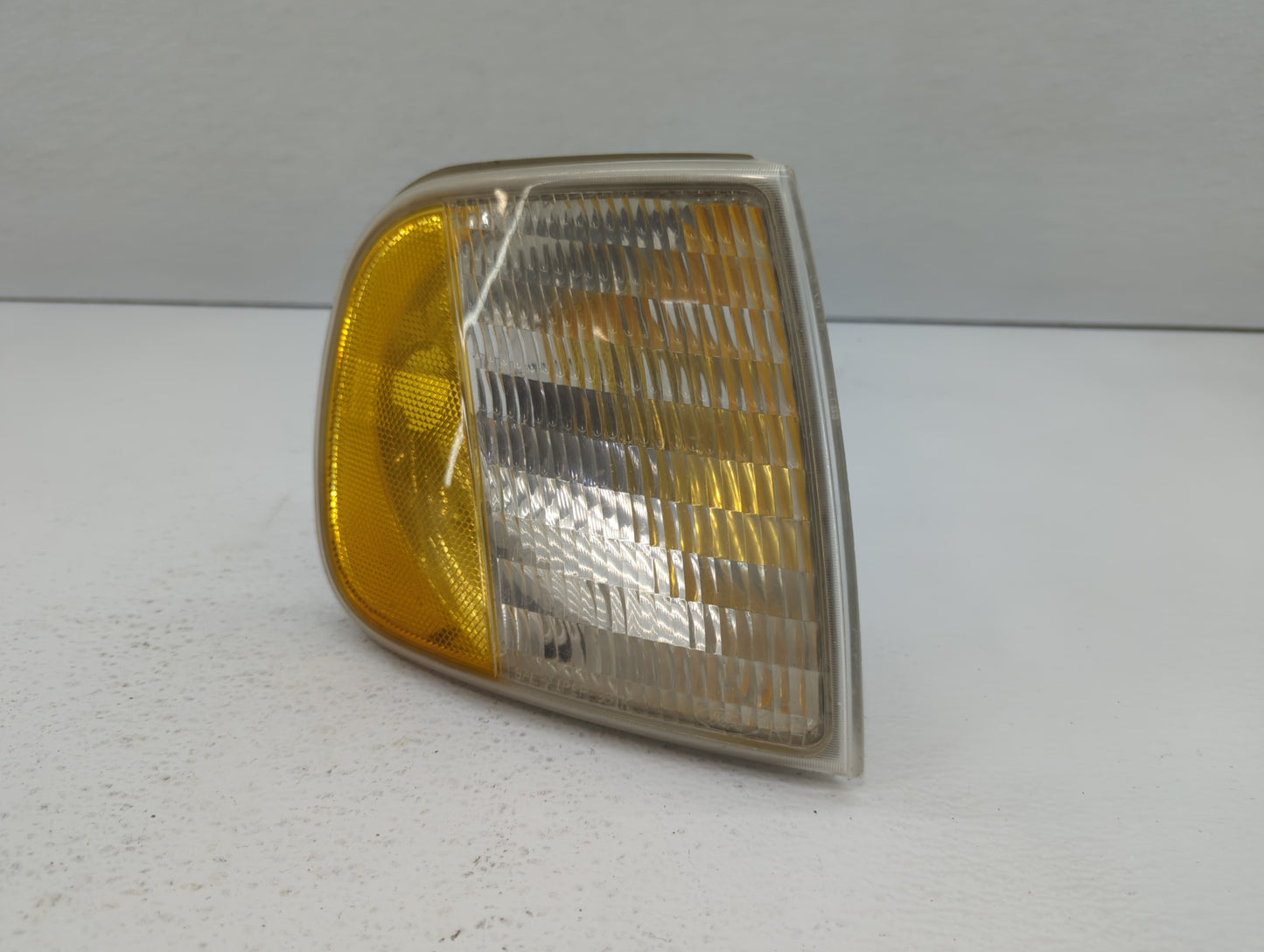 1997 Ford F-150 Passenger Right Oem Head Light Headlight Lamp 459353 - Oemusedautoparts1.com