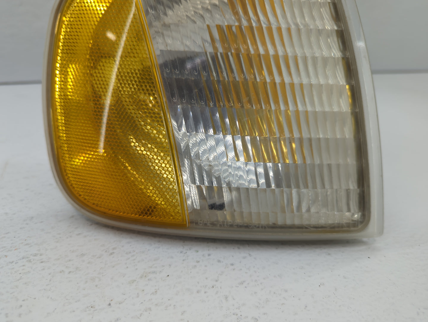 1997 Ford F-150 Passenger Right Oem Head Light Headlight Lamp 459353 - Oemusedautoparts1.com