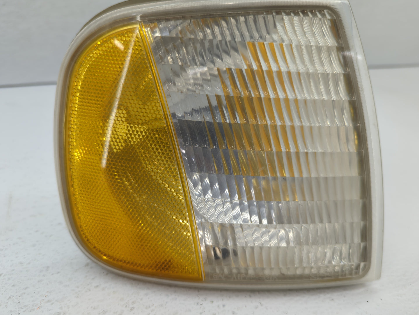 1997 Ford F-150 Passenger Right Oem Head Light Headlight Lamp - Oemusedautoparts1.com