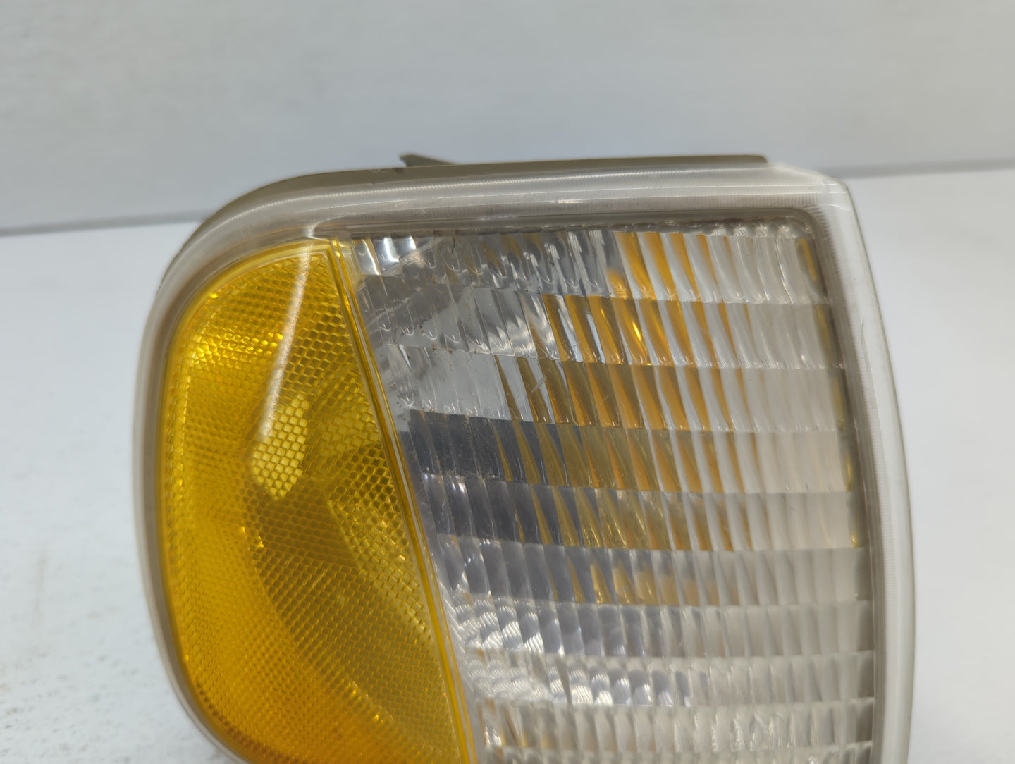 1997 Ford F-150 Passenger Right Oem Head Light Headlight Lamp - Oemusedautoparts1.com