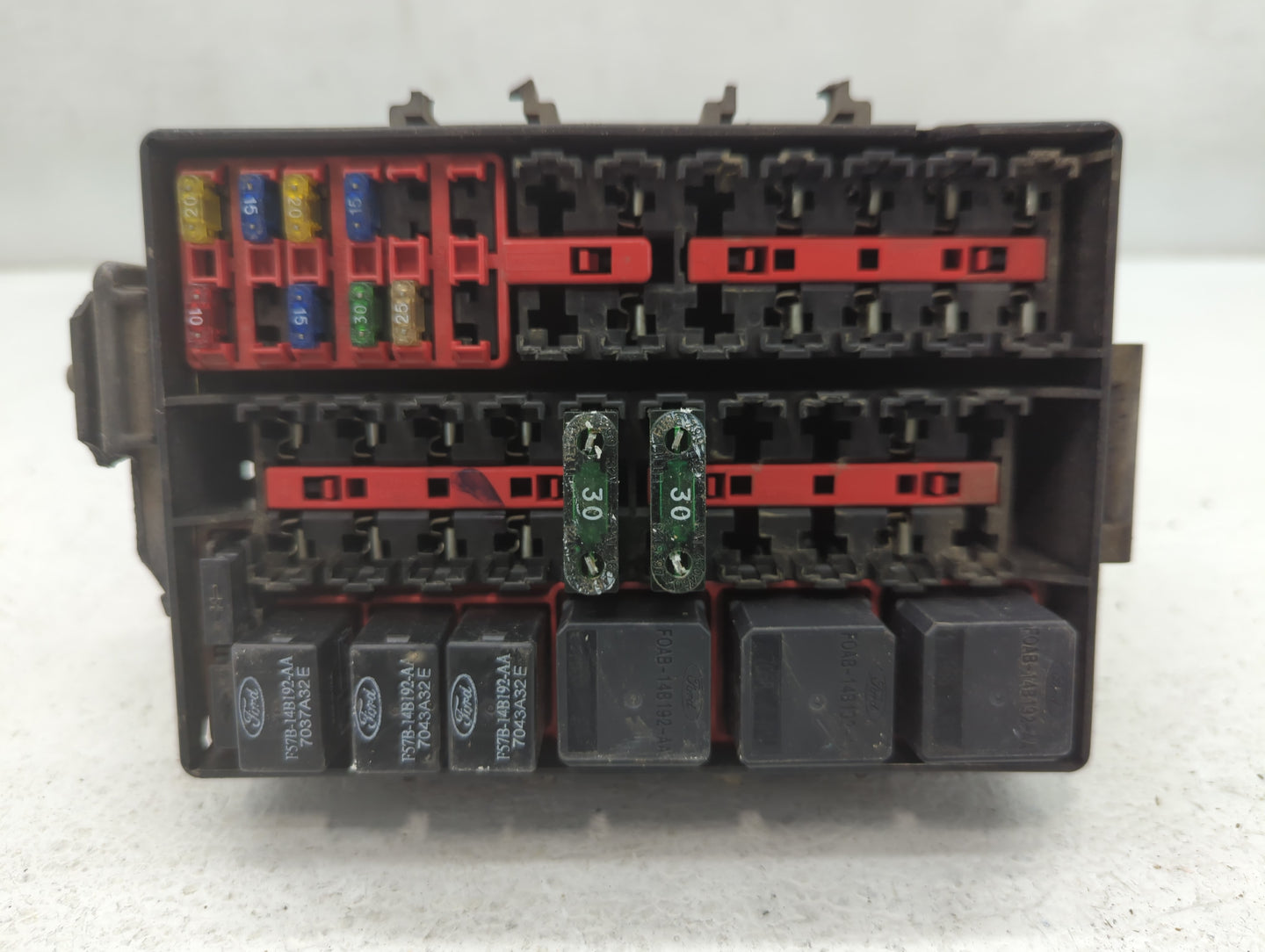 1997 Ford F-150 Fusebox Fuse Box Panel Relay Module Fits OEM Used Auto Parts - Oemusedautoparts1.com