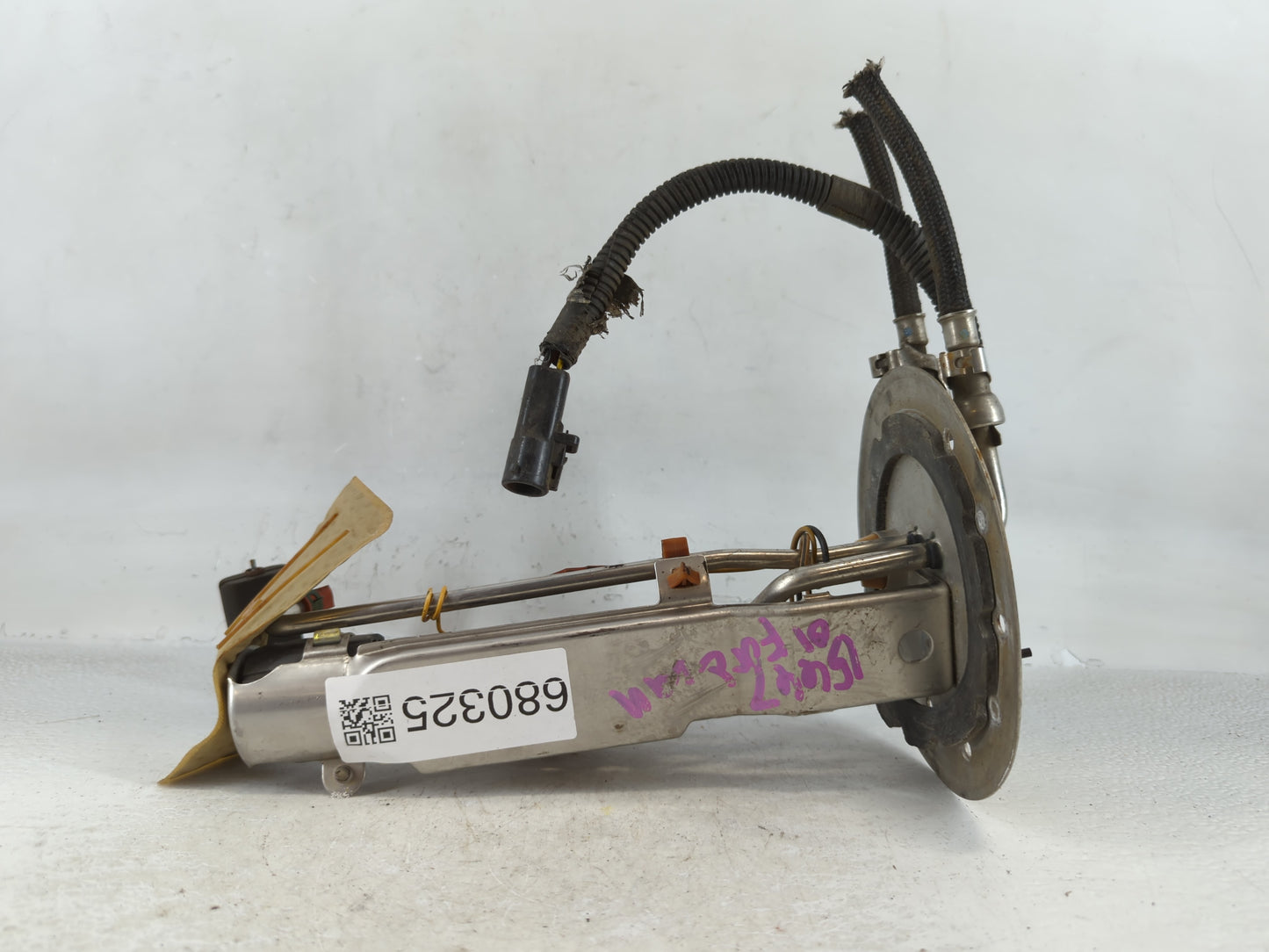 1997-1998 Ford F-150 Electrical Gas Fuel Pump Assembly - Oemusedautoparts1.com