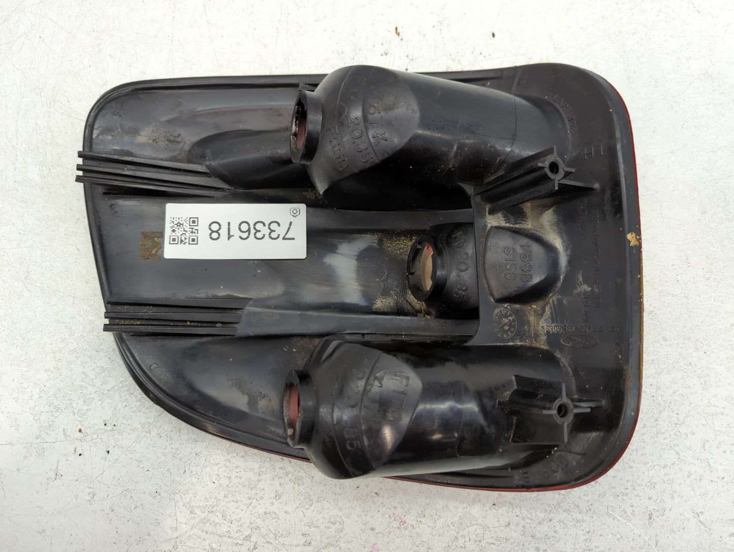 1997-1999 Ford F-150 Tail Light Assembly Driver Left OEM P/N:F75B-13B505-B Fits Fits 1997 1998 1999 OEM Used Auto Parts - Oe