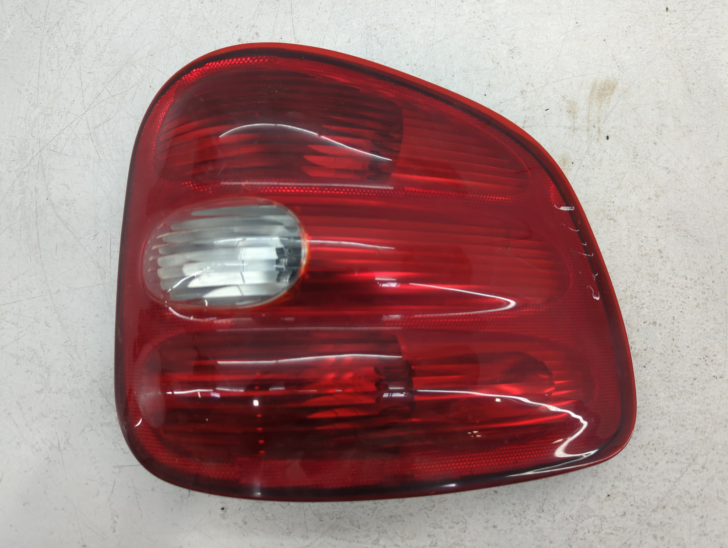 1997-1999 Ford F-150 Tail Light Assembly Passenger Right OEM P/N:F75B-13B504-B Fits Fits 1997 1998 1999 OEM Used Auto Parts 