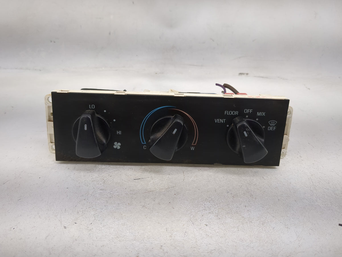 1997-1998 Ford F-250 Climate Control Module Temperature AC/Heater Replacement Fits Fits 1997 1998 OEM Used Auto Parts - Oemu