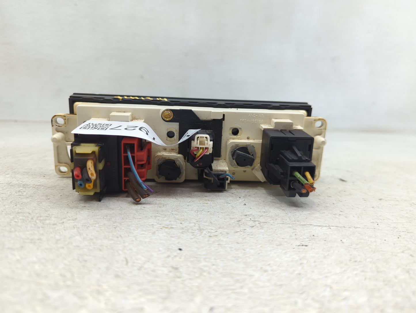 1997 Ford F150 Climate Control Module Temperature AC/Heater Replacement Fits Fits 1998 OEM Used Auto Parts - Oemusedautopart