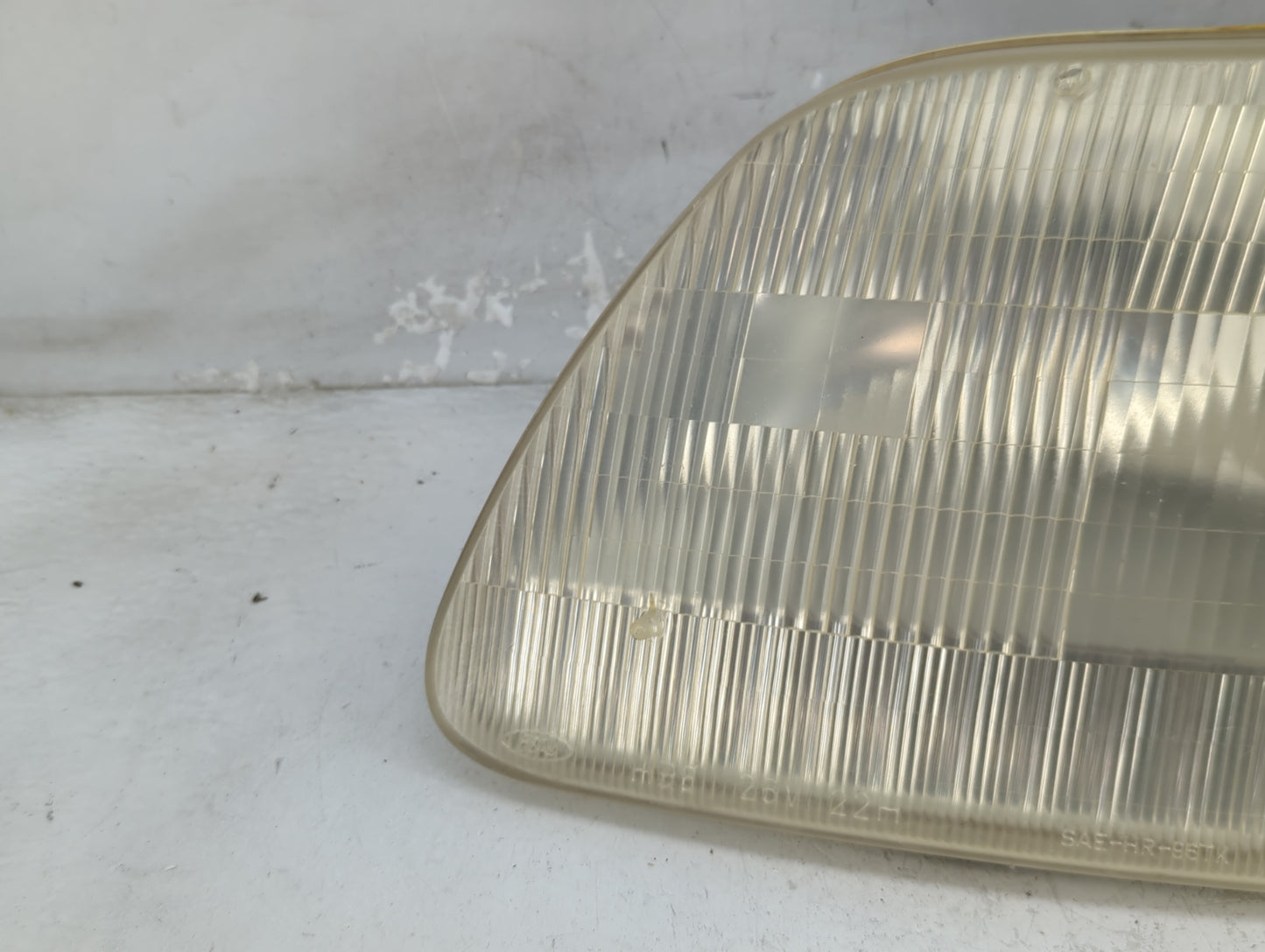 Ford F150 Passenger Right Oem Head Light Headlight Lamp - Oemusedautoparts1.com
