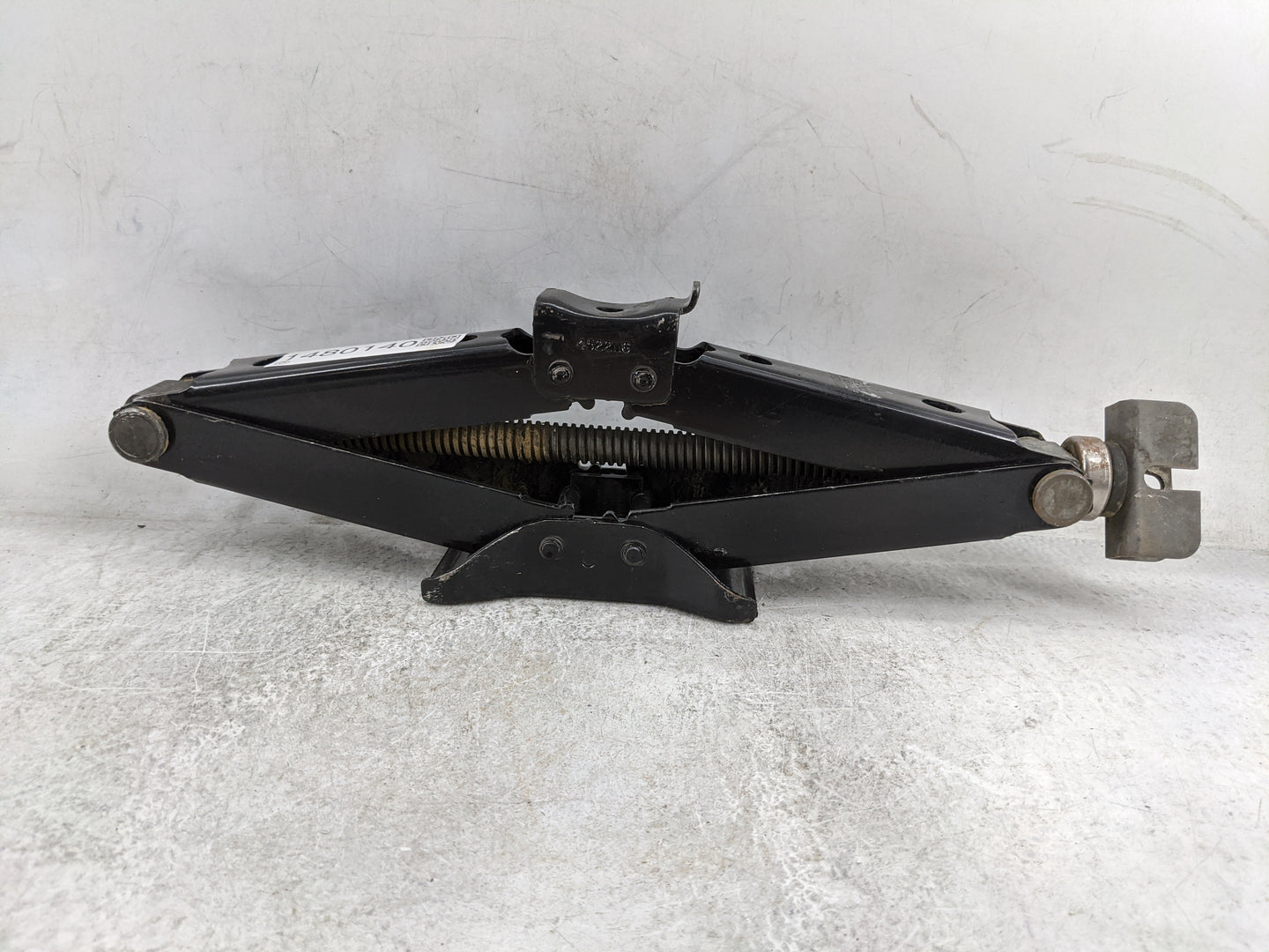1997 Ford F150 Spare Scissor Car Jack Black 1480140 - Oemusedautoparts1.com