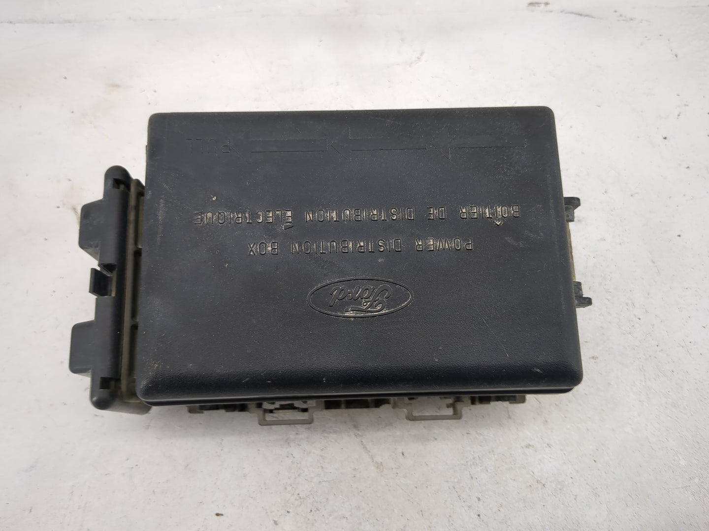 1997 Ford F150 Fusebox Fuse Box Panel Relay Module P/N:F65B-14A003-C F0AB-14B192-AA, F57B-14B192-AA Fits OEM Used Auto Parts