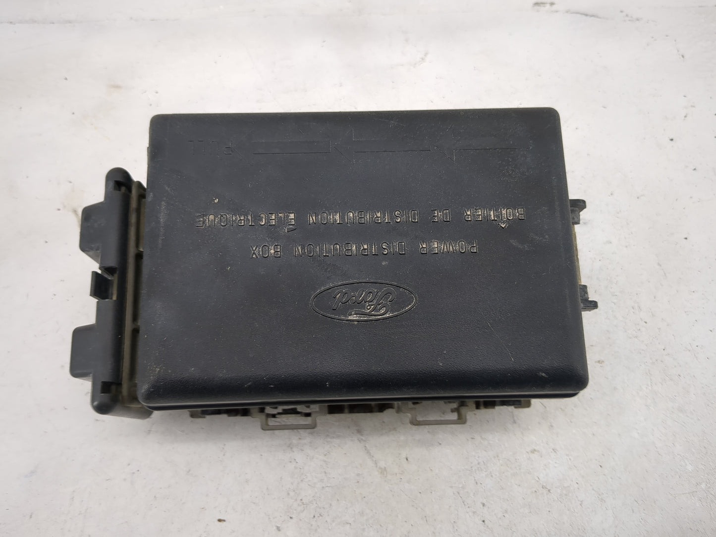 1997 Ford F150 Fusebox Fuse Box Panel Relay Module P/N:F65B-14A003-C F0AB-14B192-AA, F57B-14B192-AA Fits OEM Used Auto Parts