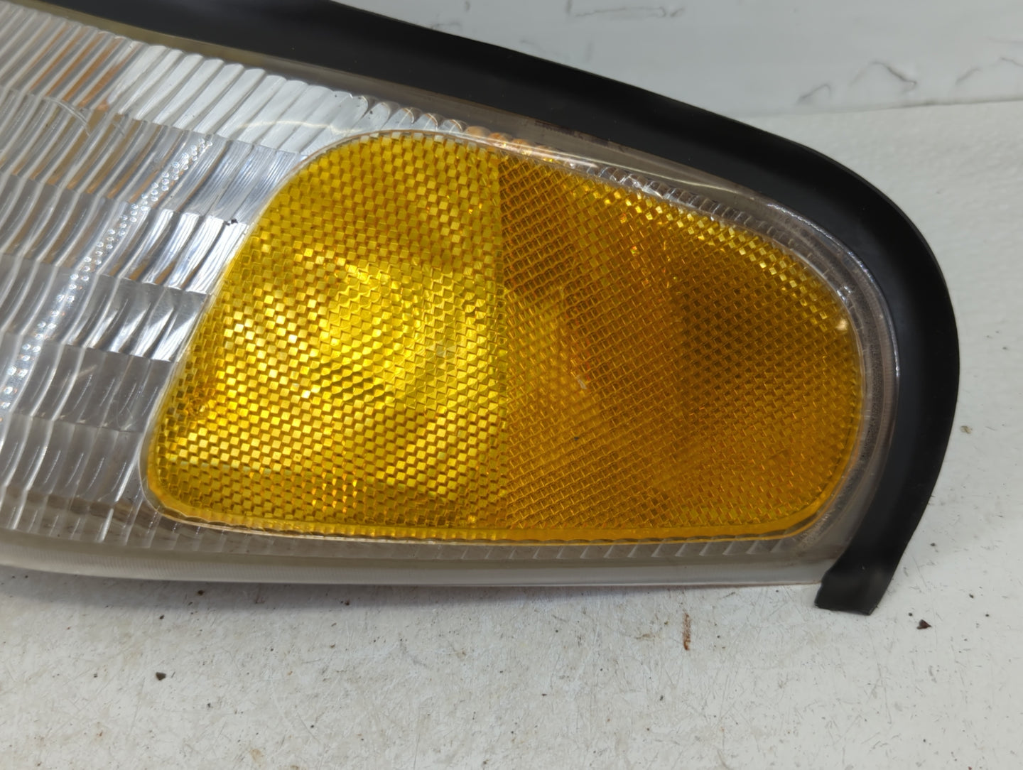 1994-1998 Ford Mustang Passenger Right Oem Front Light Lamp - Oemusedautoparts1.com