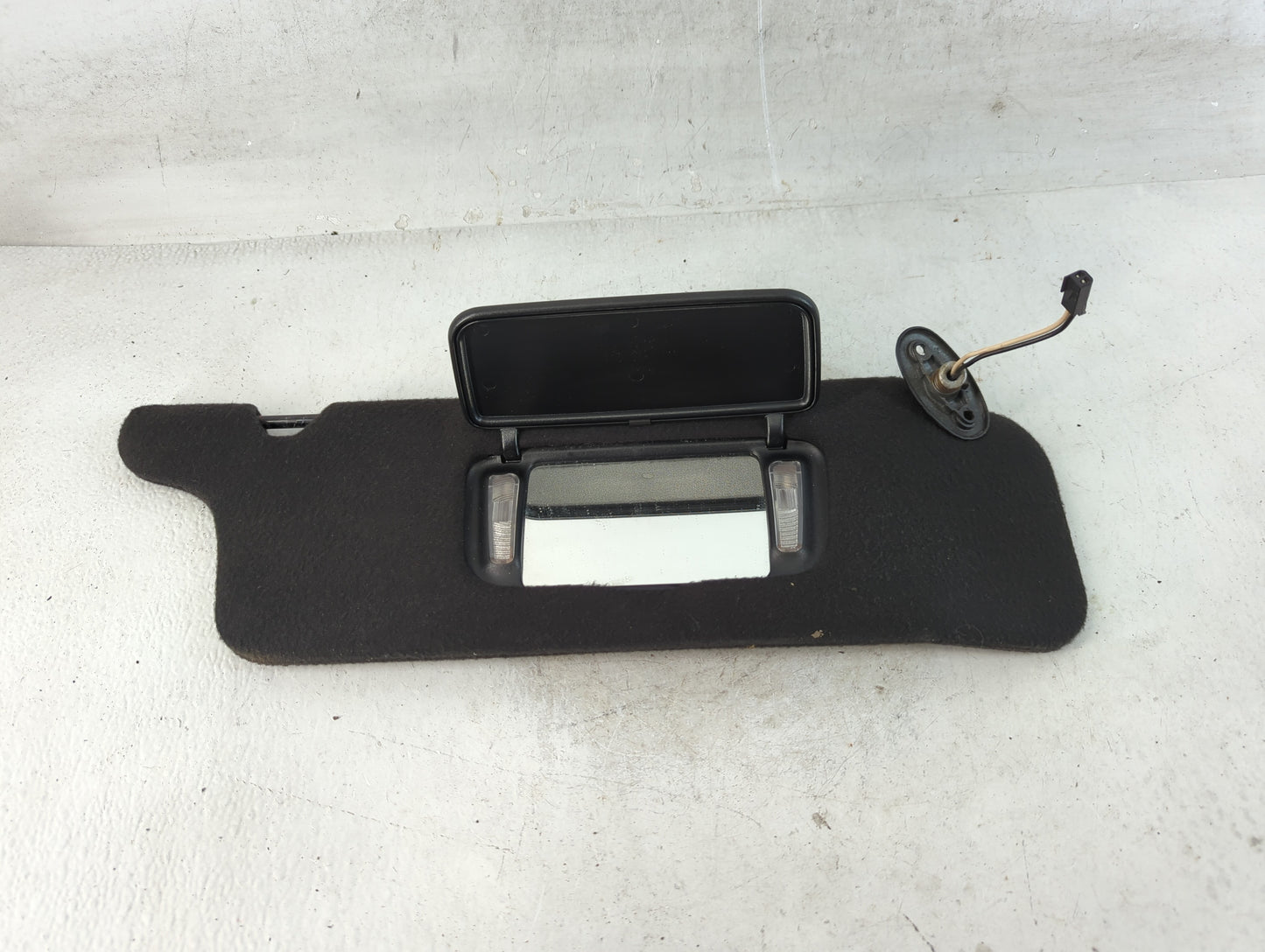 1997 Ford Mustang Sun Visor Shade Replacement Passenger Right Mirror Fits OEM Used Auto Parts - Oemusedautoparts1.com