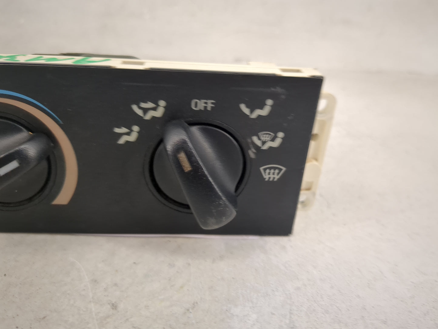 1995-1997 Ford Ranger Climate Control Module Temperature AC/Heater Replacement Fits Fits 1995 1996 1997 OEM Used Auto Parts 