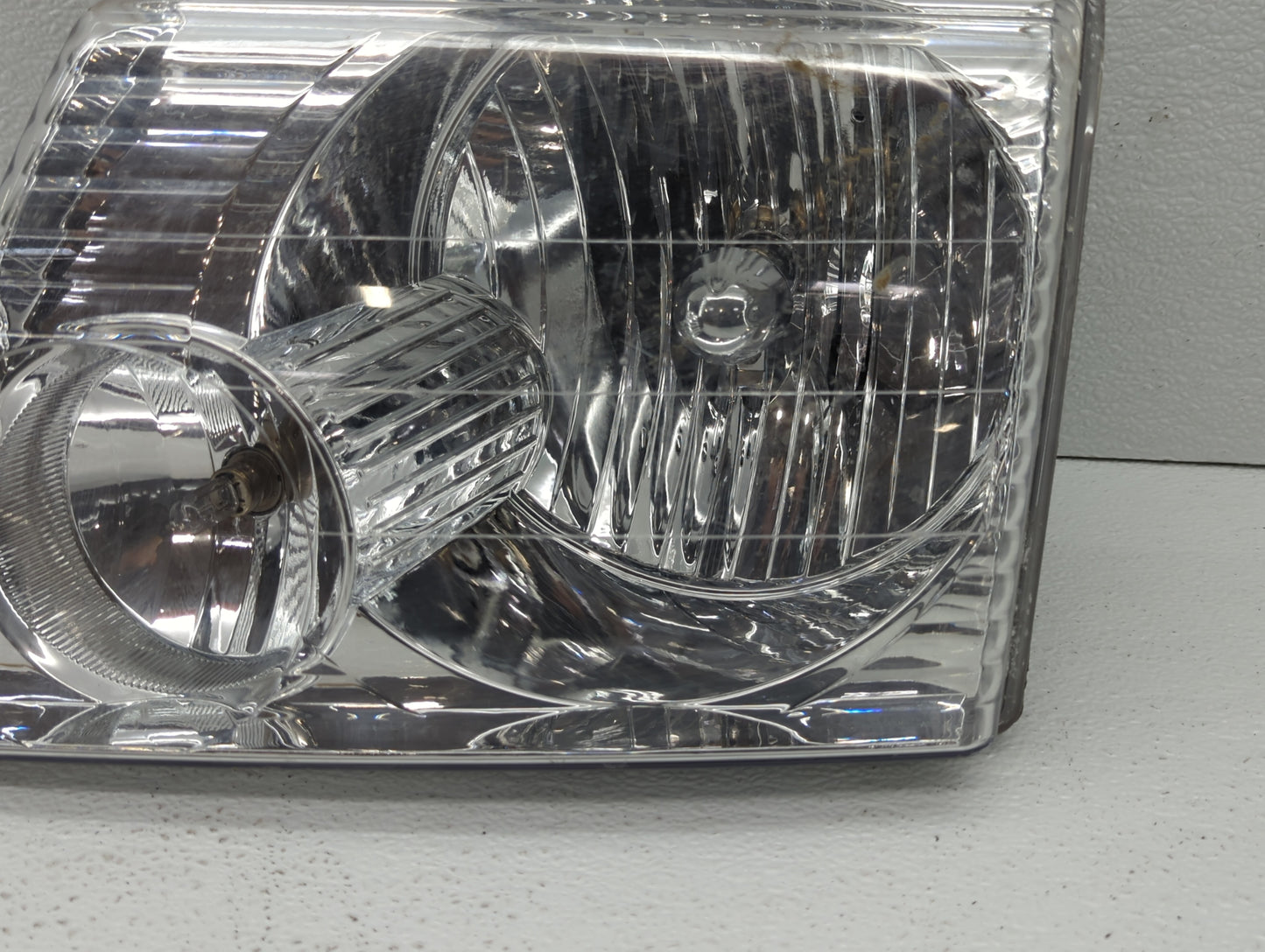 1993-1997 Ford Ranger Driver Left Oem Head Light Headlight Lamp - Oemusedautoparts1.com