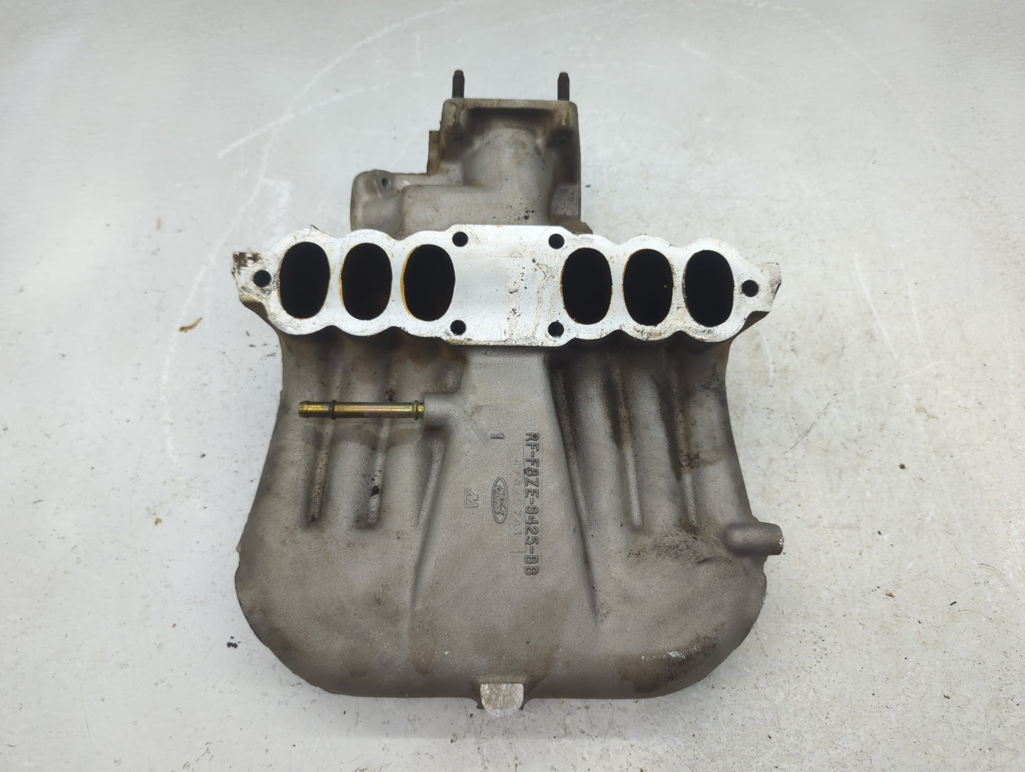 1996-1997 Ford Thunderbird Air Intake Manifold P/N:F8ZE-9425-BB Fits Fits 1996 1997 1998 1999 2000 OEM Used Auto Parts - Oem