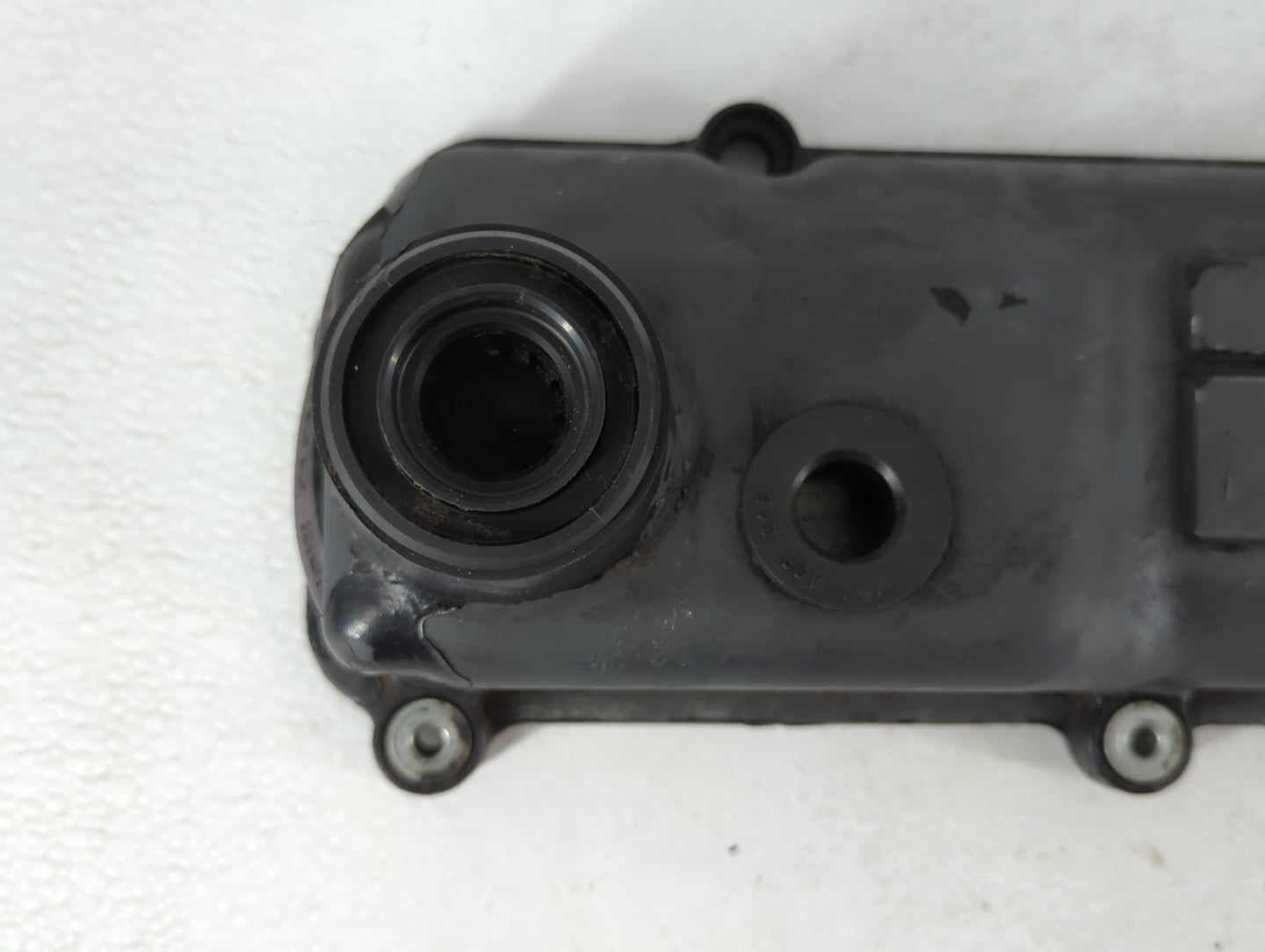 1997 Ford Thunderbird Driver Left Cylinder Head Valve Cover P/N:F4DE-6A513-BC Fits OEM Used Auto Parts - Oemusedautoparts1.c