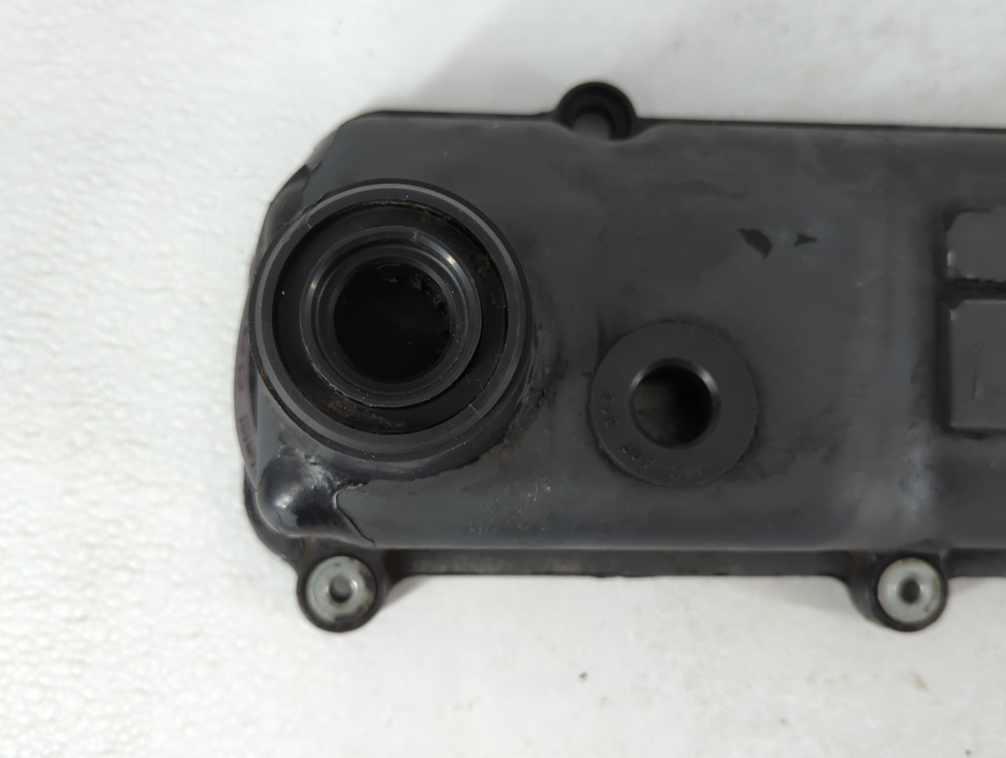 1997 Ford Thunderbird Driver Left Cylinder Head Valve Cover P/N:F4DE-6A513-BC Fits OEM Used Auto Parts - Oemusedautoparts1.c