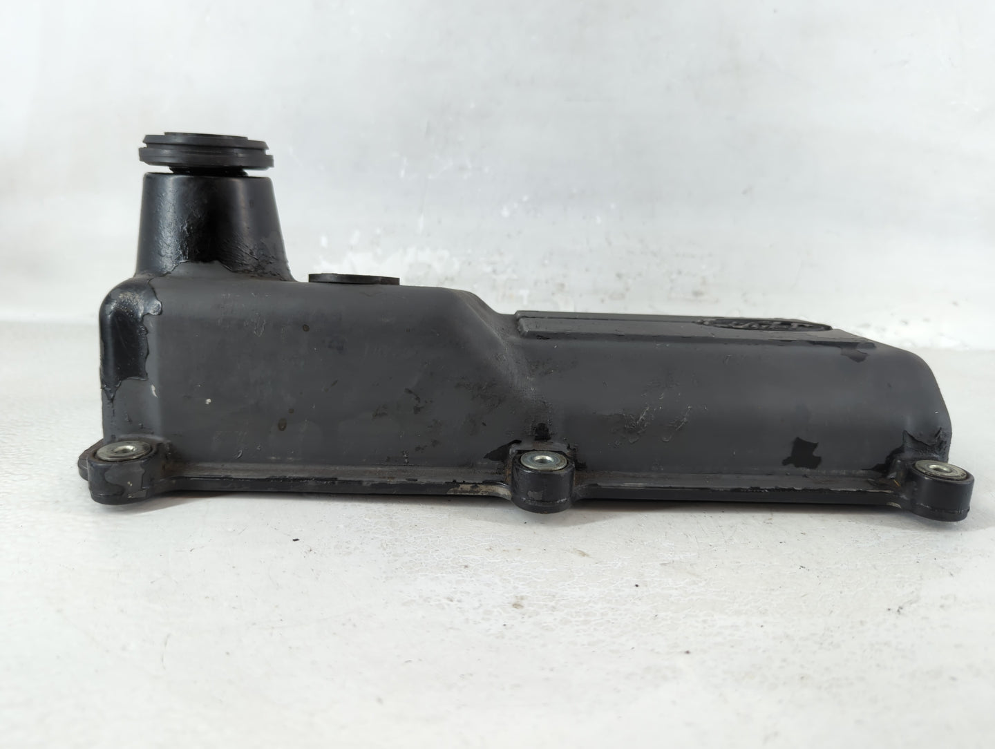 1997 Ford Thunderbird Driver Left Cylinder Head Valve Cover P/N:F4DE-6A513-BC Fits OEM Used Auto Parts - Oemusedautoparts1.c